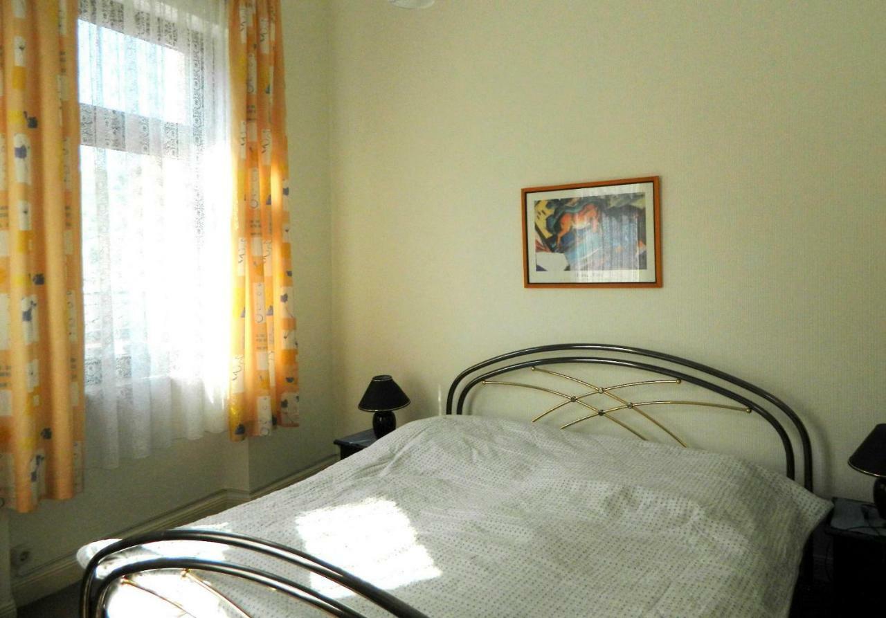Ferienwohnung Burgblick トラーベン・トラールバッハ エクステリア 写真