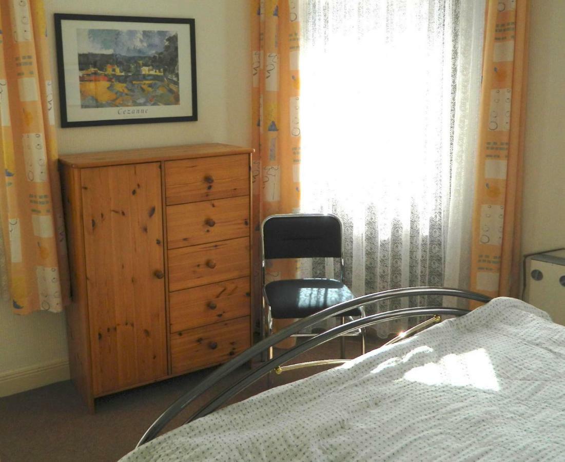 Ferienwohnung Burgblick トラーベン・トラールバッハ エクステリア 写真